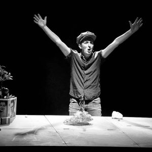 Actor en presentación literaria en Festival Imaginaria con Paco Paricio.