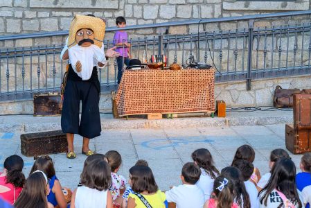 Espectáculo de títeres y música de Juan Catalina en Festival Imaginaria para niños y familias.