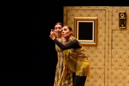 Vestido Klimt en la casita de Escena Miriñaque en el Festival Imaginaria.